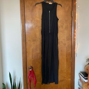 GAP black zip up jumpsuit